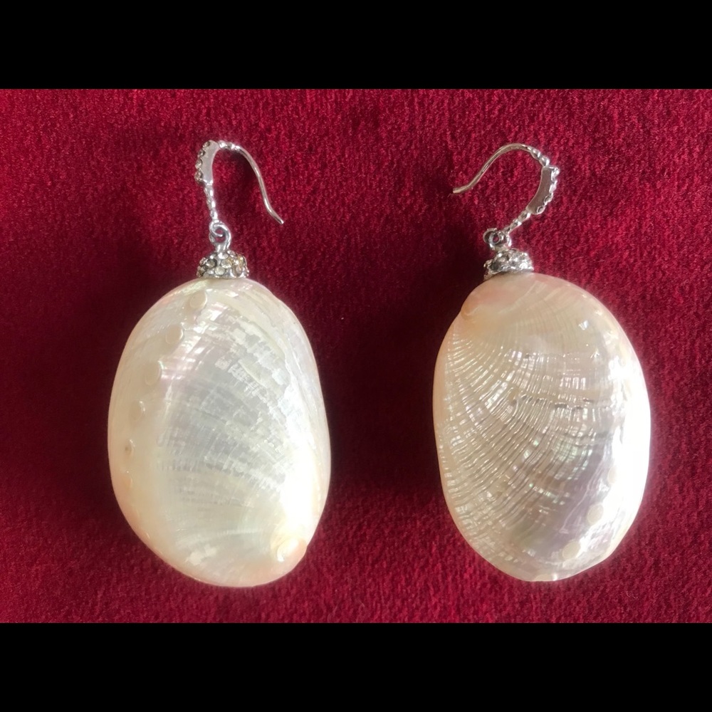 Shell earring - Picture 2 of 5